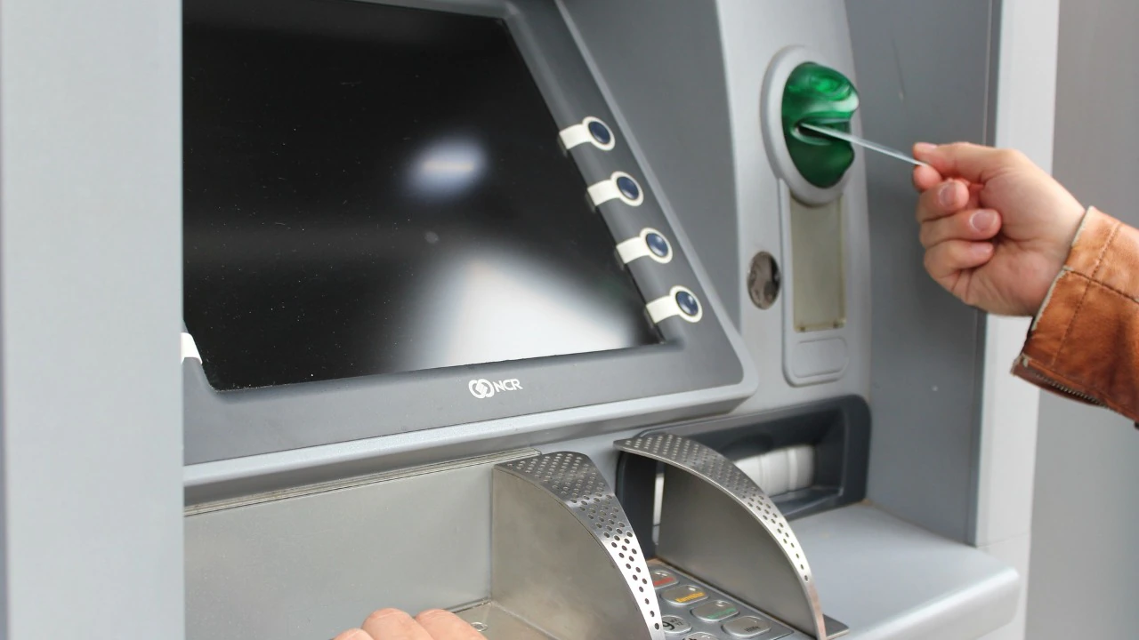Indian Expats in UAE: Higher ATM Withdrawal Fees Starting May 25