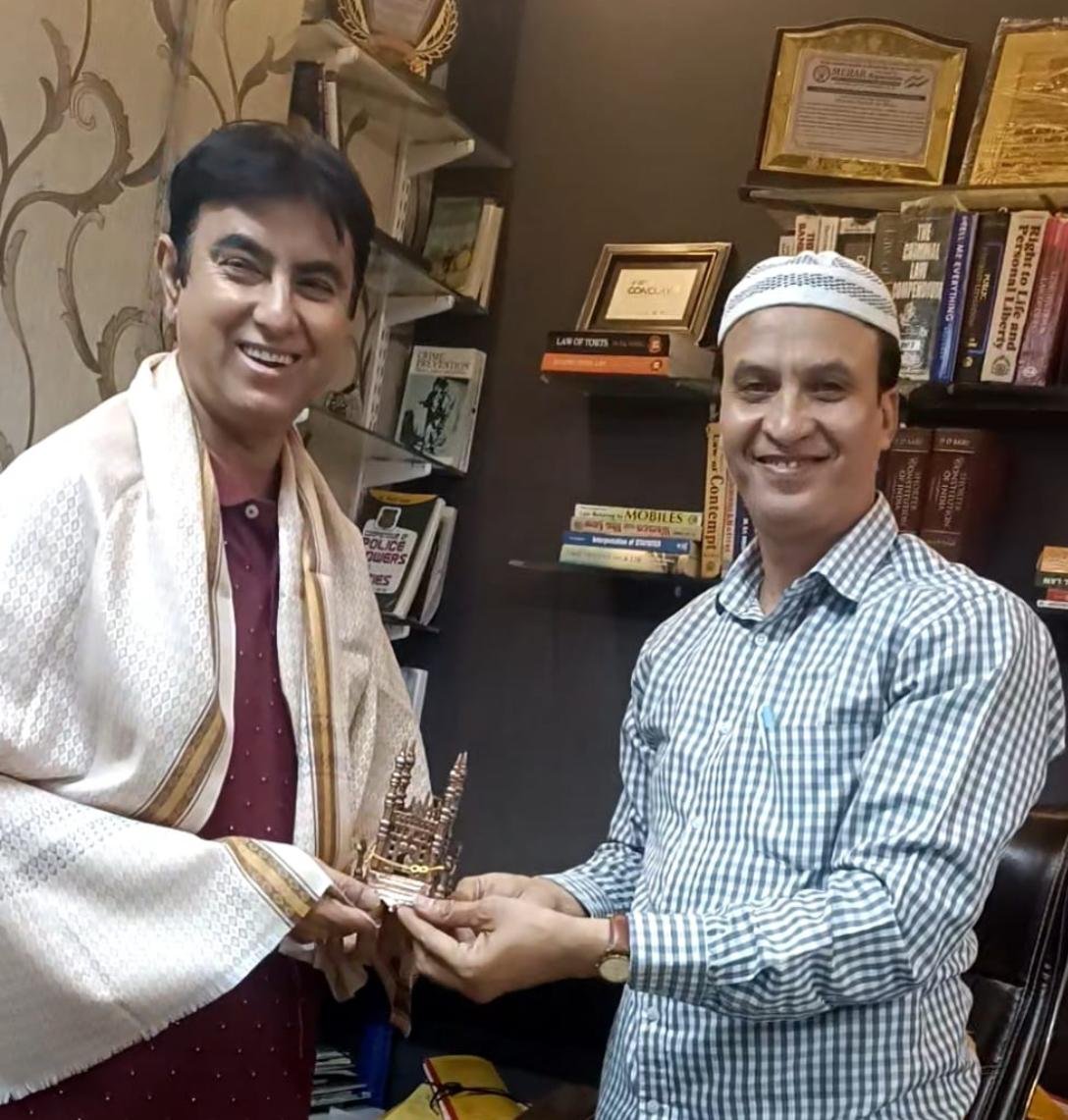 Syed Ateeq Ahmed Felicitated by Aizza School & Mumtaz College Alumni in Hyderabad