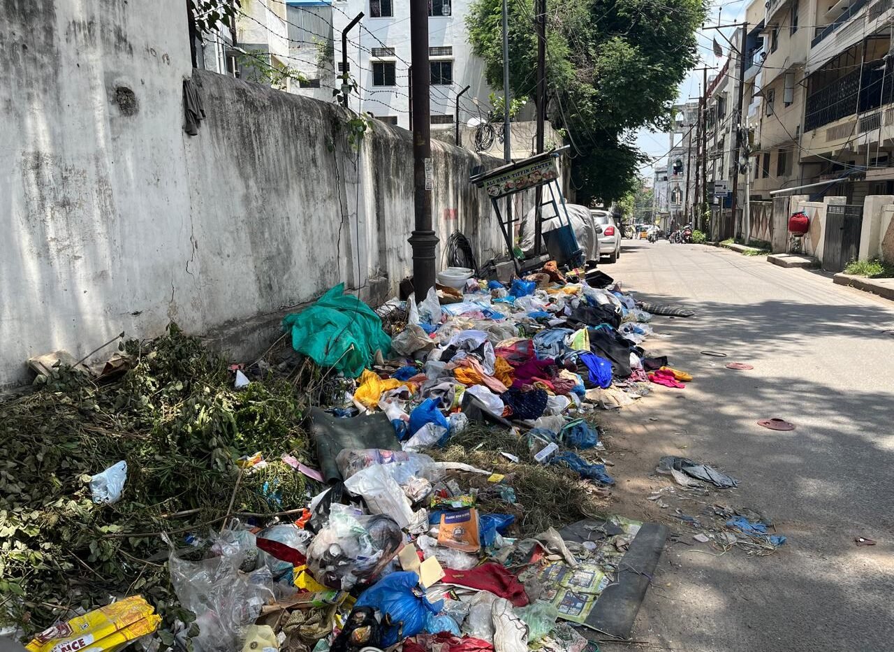 Garbage Heaps Turning into Common Sight in Hyderabad, Posing Health and Traffic Risks