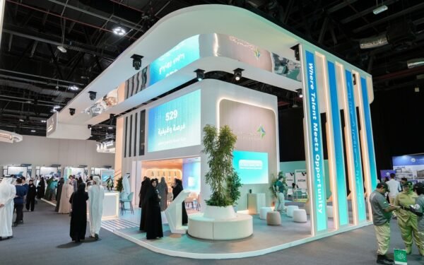 Dubai Health Authority Showcases Specialised Programmes to Attract National Talent at Ru’ya 2026