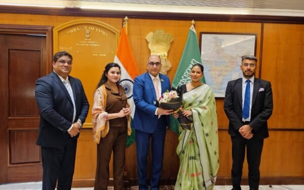 GIO Delegation Meets Indian Ambassador; Encouragement Boosts Cultural Celebration Plans in Saudi Arabia.